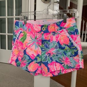 Lilly Pulitzer Callahan Shorts in Jungle Utopia